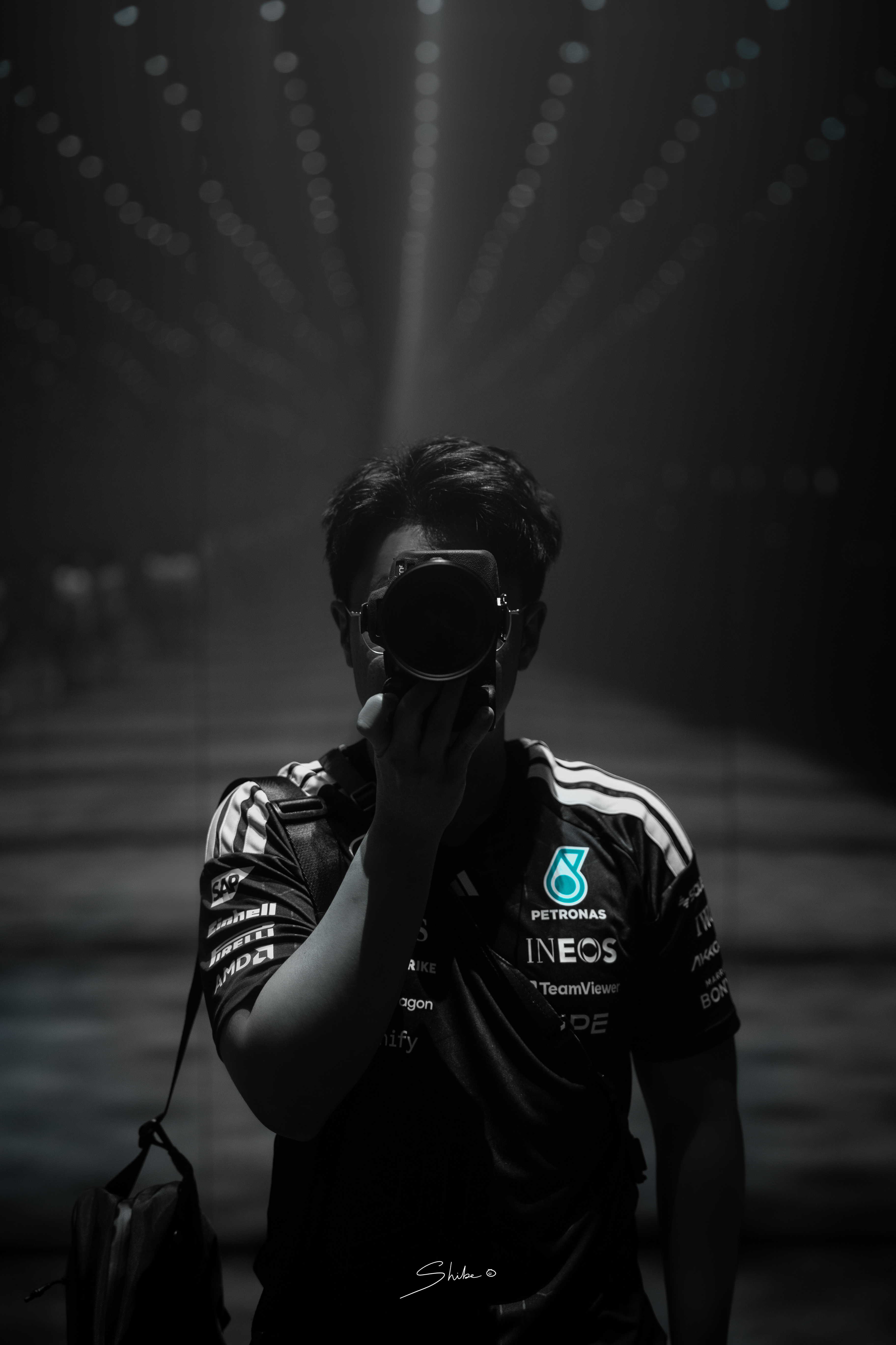 Warot — The Photographer